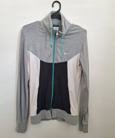 עליונית נייק